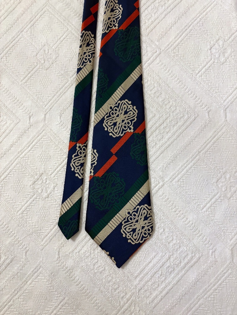 Vintage Roland 1970s Wide Disco Tie Geometric Medallion Blue Green Red 4”
